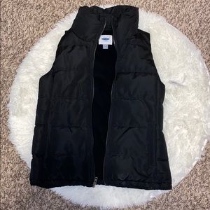Black old navy vest size M NWT